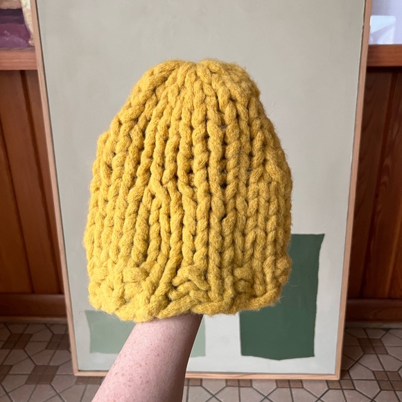 Eileen fisher baby alpaca mustard yellow chunky knit beanie winter hat - Picture 4 of 4